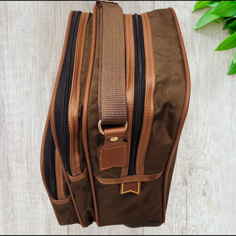 NEW Vintage Lark Expandable Canvas‎ Leather Overnight Weekender Carry-On Luggage